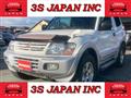 2002 Mitsubishi Pajero