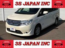 2015 Nissan Serena
