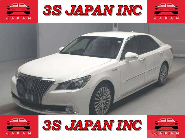 2015 Toyota Crown Majesta