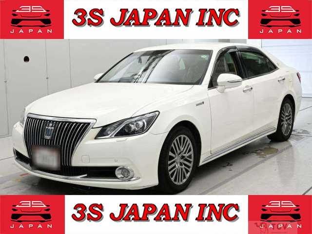 2013 Toyota Crown Majesta