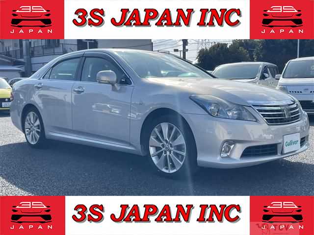 2011 Toyota Crown Hybrid