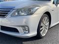 2011 Toyota Crown Hybrid