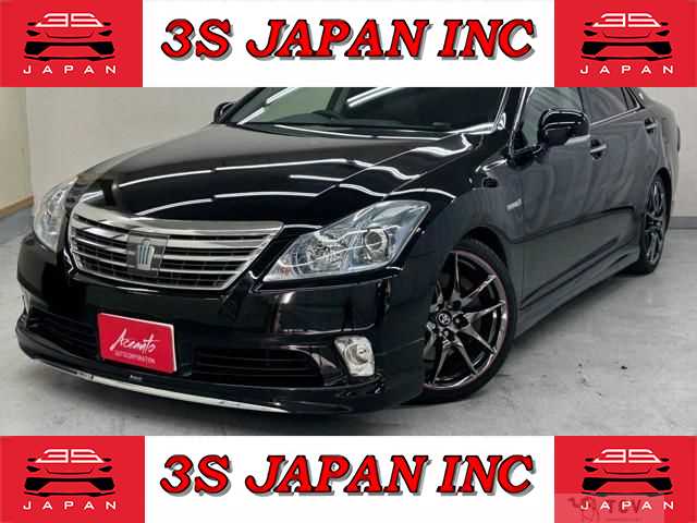 2011 Toyota Crown Hybrid