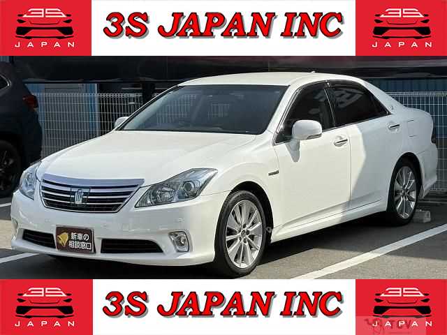 2011 Toyota Crown Hybrid