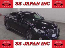 2013 Toyota Crown