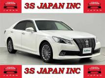 2013 Toyota Crown Royal Series