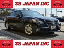 2015 Toyota Crown