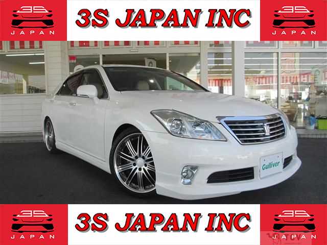 2012 Toyota Crown Royal Series