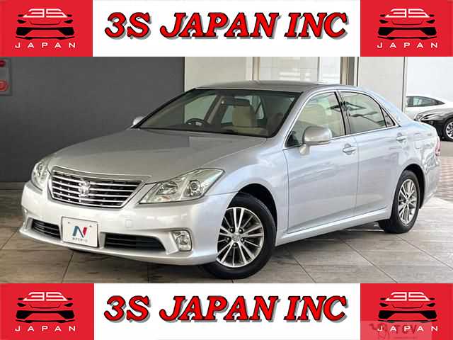 2013 Toyota Crown