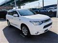 2013 Mitsubishi OUTLANDER PHEV