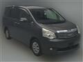 2013 Toyota Noah