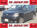 2010 Toyota Voxy