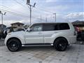 2012 Mitsubishi Pajero