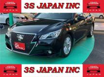 2013 Toyota Crown