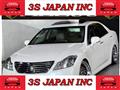 2012 Toyota Crown Royal Series