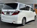 2013 Toyota Alphard