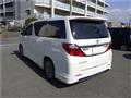 2013 Toyota Alphard