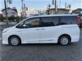 2015 Toyota Noah