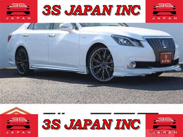 2013 Toyota Crown Majesta