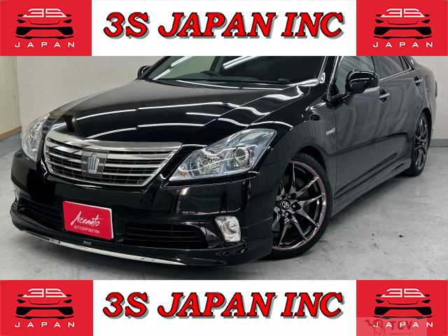 2011 Toyota Crown Hybrid