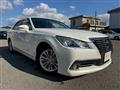 2013 Toyota Crown Royal Series