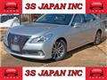 2013 Toyota Crown Hybrid