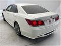 2013 Toyota Crown Hybrid