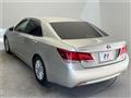 2013 Toyota Crown Hybrid