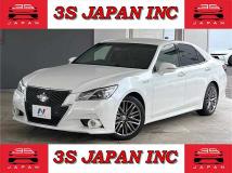 2015 Toyota Crown Hybrid