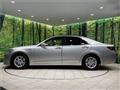 2013 Toyota Crown Hybrid