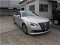2014 Toyota Crown Hybrid