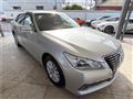 2013 Toyota Crown Hybrid