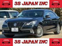 2015 Toyota Crown Hybrid