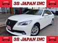 2013 Toyota Crown Hybrid