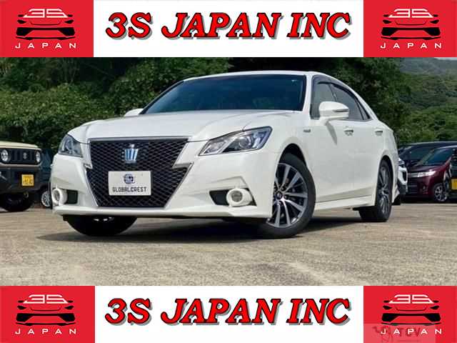 2015 Toyota Crown Hybrid