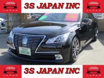 2013 Toyota Crown Royal Series
