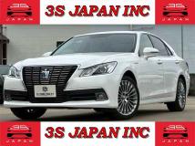 2014 Toyota Crown Royal Series