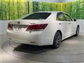 2013 Toyota Crown Hybrid