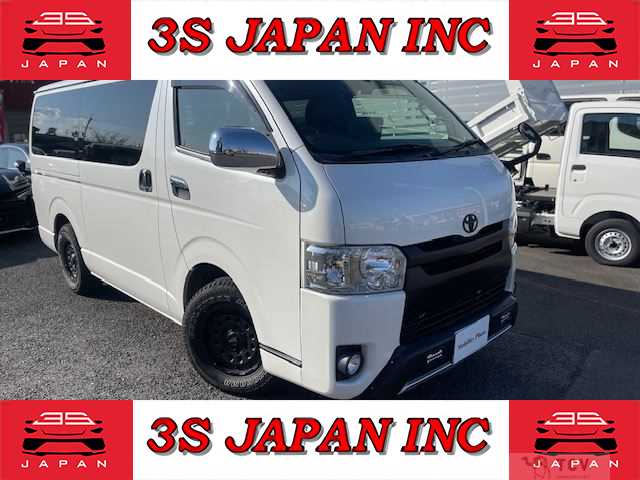 2015 Toyota Regiusace Van