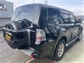 2010 Mitsubishi Pajero