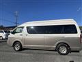2006 Toyota Hiace