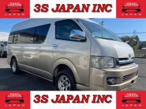 2006 Toyota Hiace