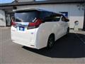 2015 Toyota Alphard Hybrid