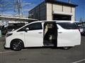 2015 Toyota Alphard Hybrid