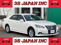 2017 Toyota Crown Hybrid