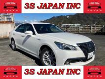 2015 Toyota Crown