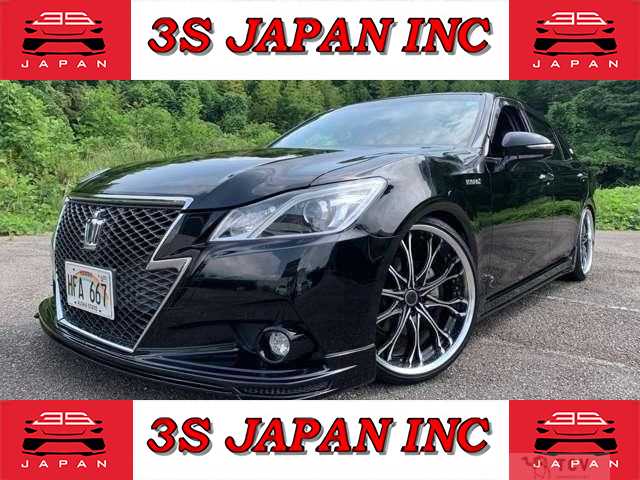 2015 Toyota Crown Hybrid