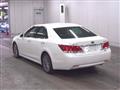 2015 Toyota Crown Hybrid