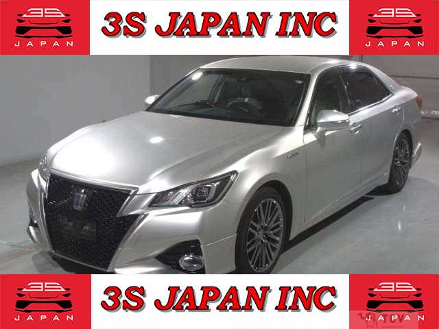 2017 Toyota Crown Hybrid