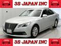 2013 Toyota Crown Hybrid